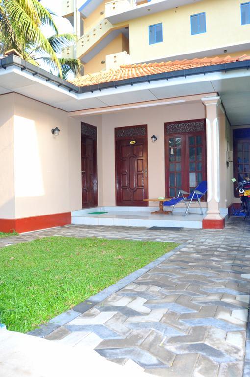 TMS Beach House Negombo Exterior foto