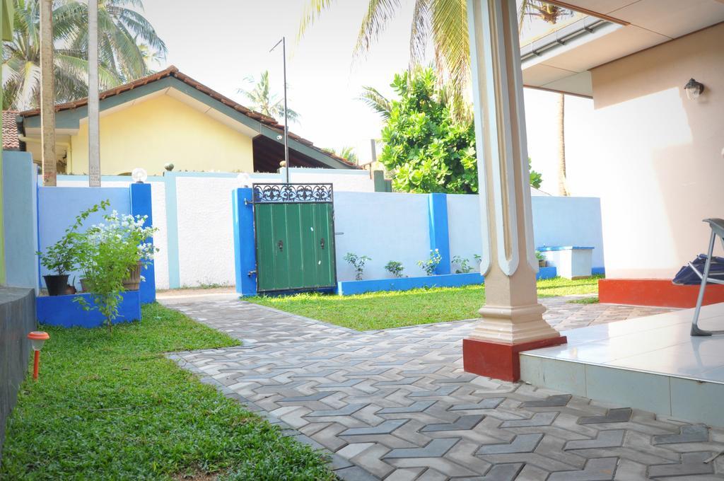 TMS Beach House Negombo Exterior foto