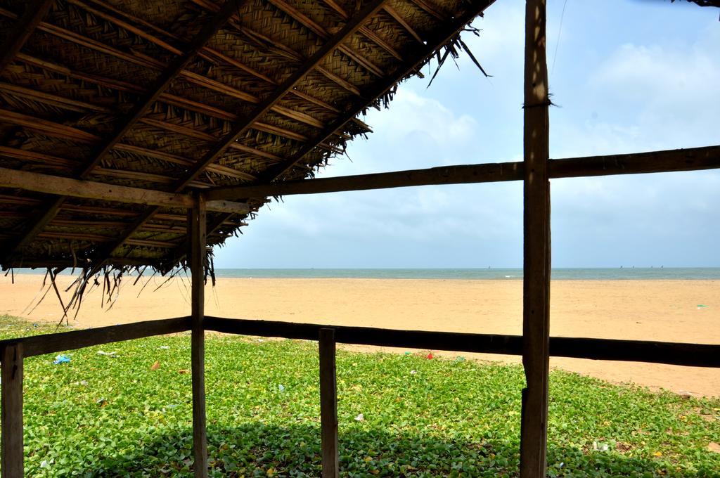 TMS Beach House Negombo Exterior foto