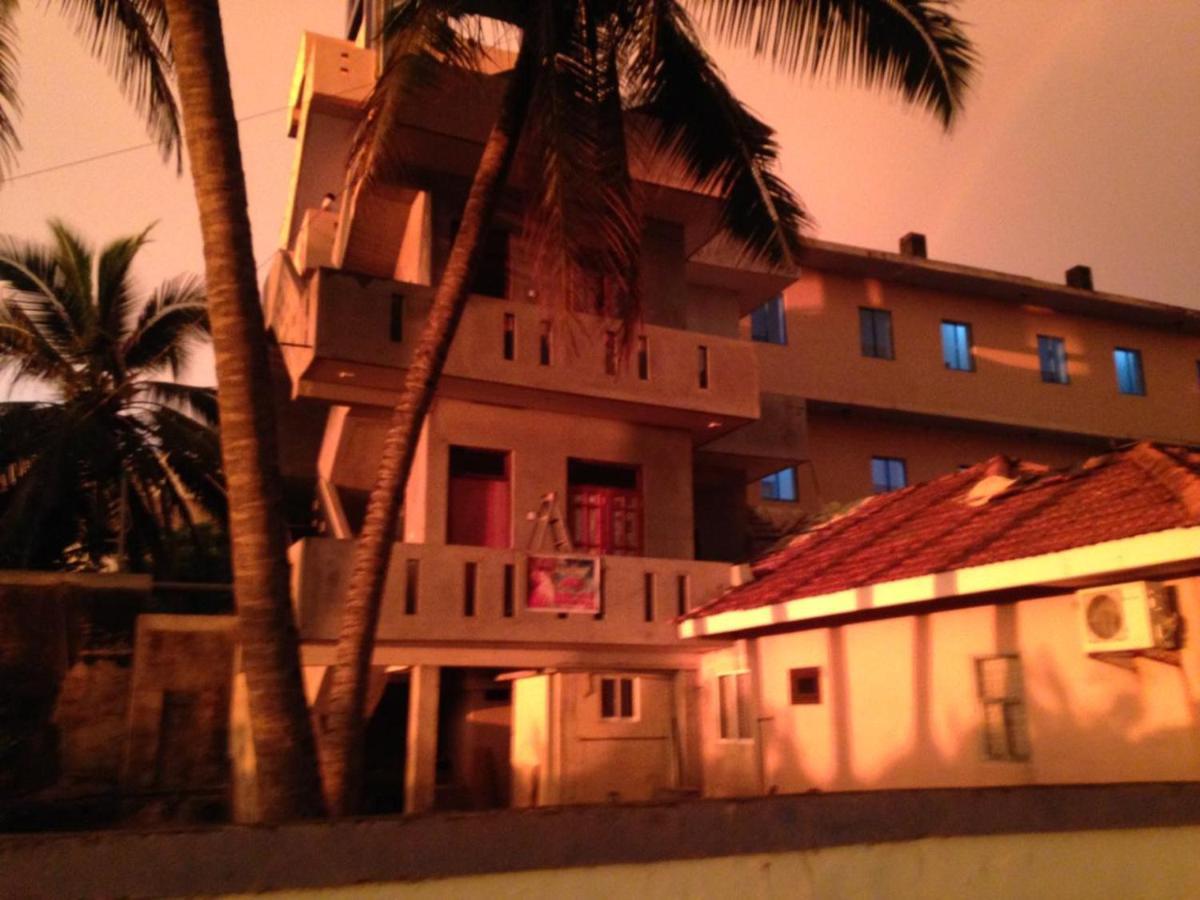 TMS Beach House Negombo Exterior foto